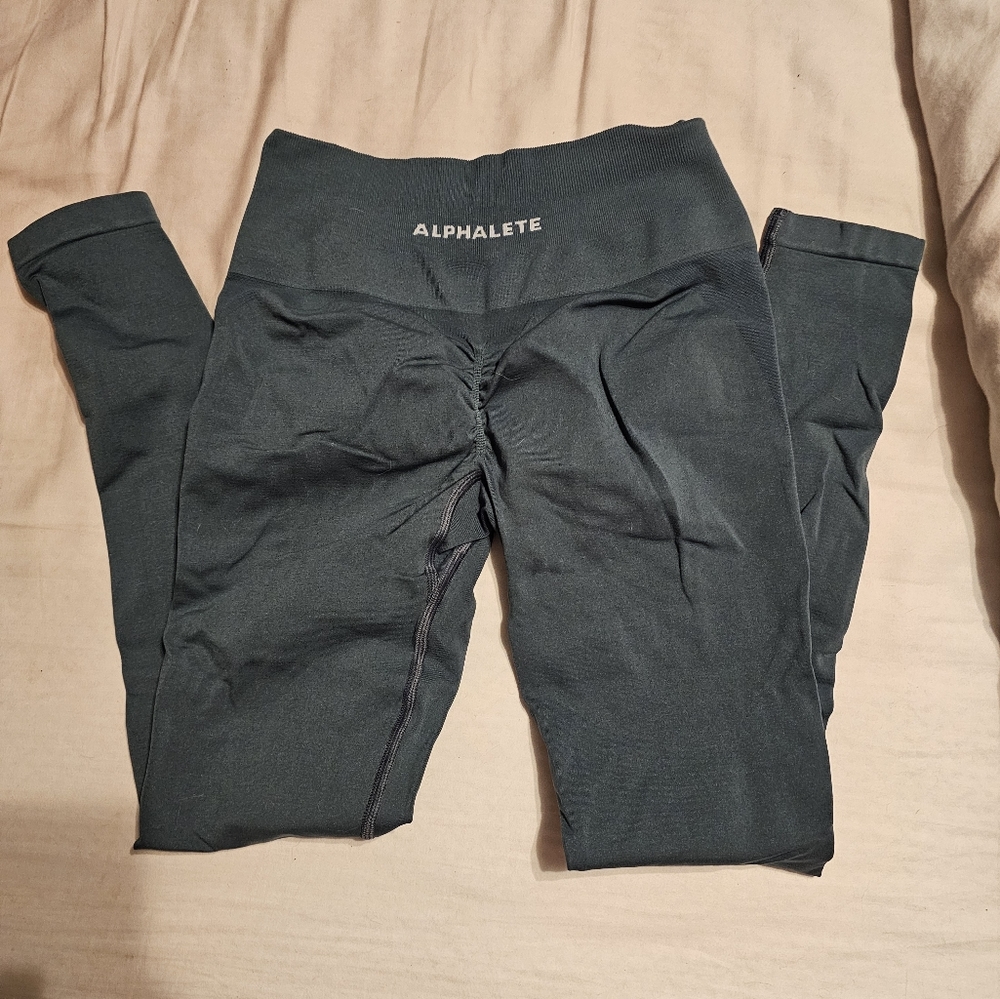 Like new Amplify Leggings